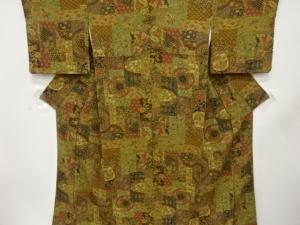 縮緬地　切りばめ風　花更紗模様　小紋着物